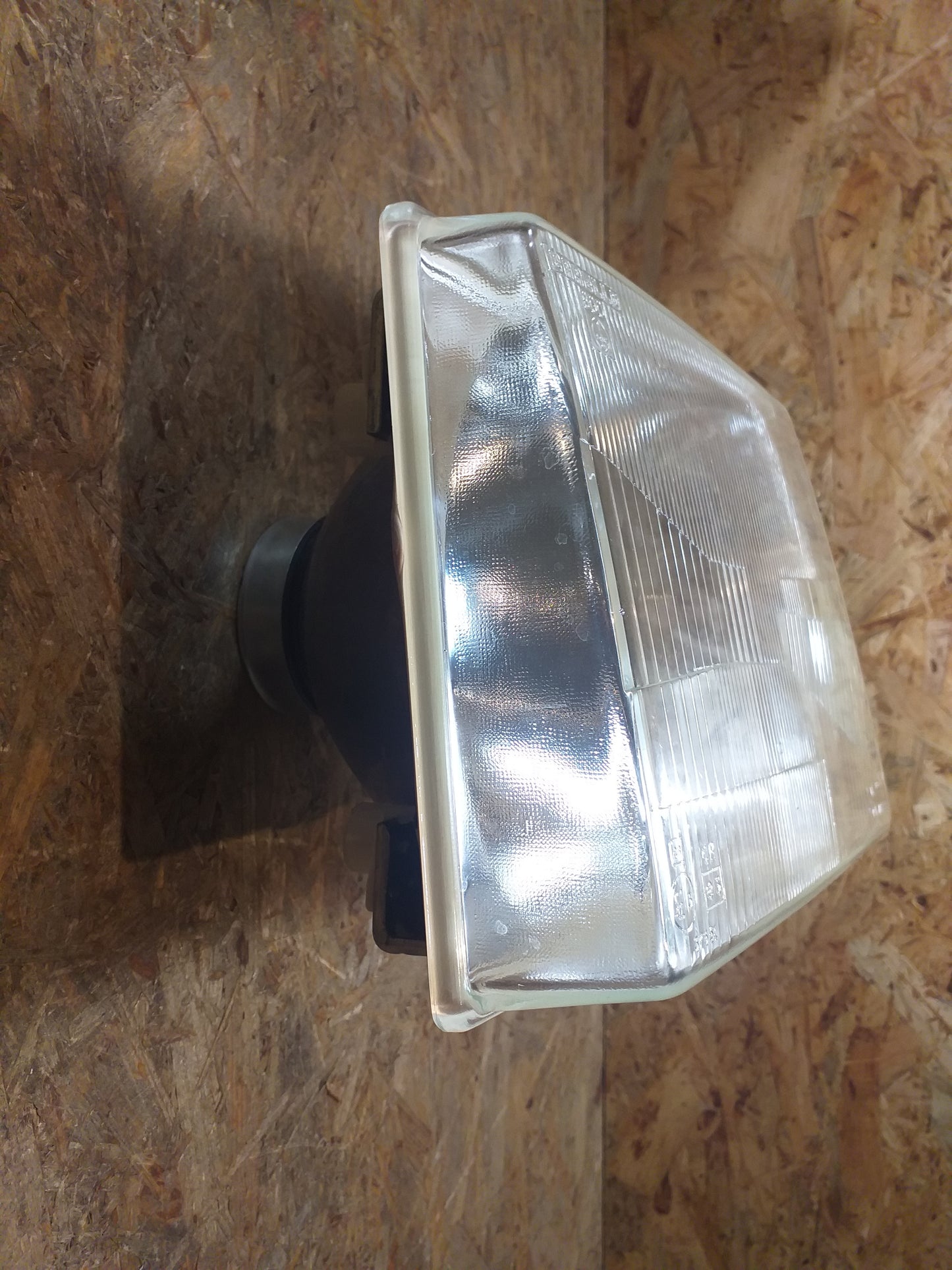 Kadett D Scheinwerfer rechts original Carello GM Opel NEU