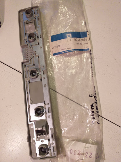 Rekord E Lampenträger rechts hinten original GM Opel NEU