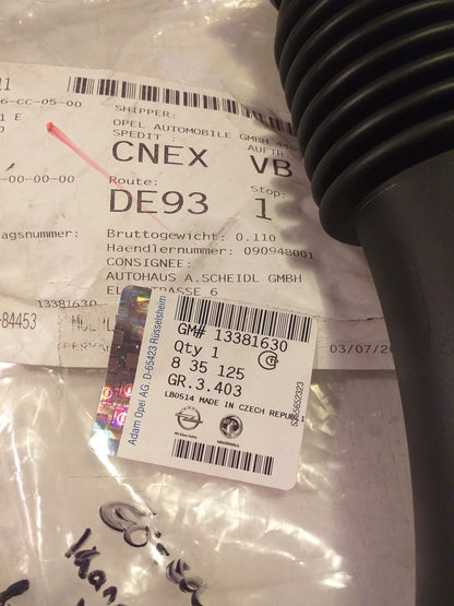 Corsa D Luftkanal Einlass an Lüftungsmesser original GM Opel NEU