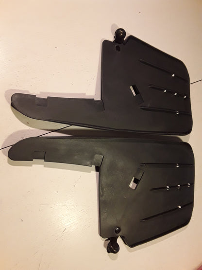 Kadett E Limo Schmutzfänger hinten mit Anbaumaterial original GM Opel NEU