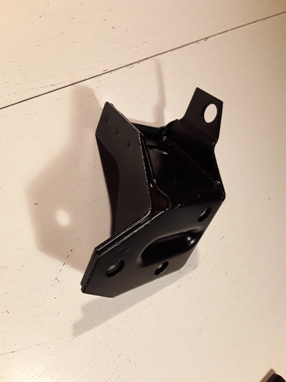Ascona C Motorhalter an Motorlager hinten rechts original GM Opel NEU