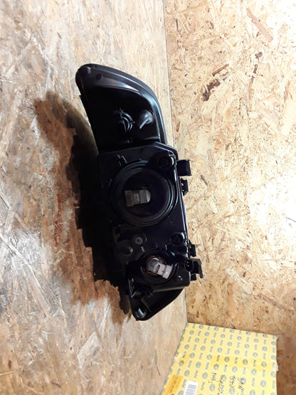 BMW 5er (E39) Hauptscheinwerfer links schwarz original Hella NEU