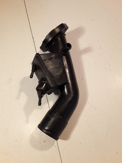 Kadett E Caravan Kraftstoffeinfüllrohr original GM Opel NEU