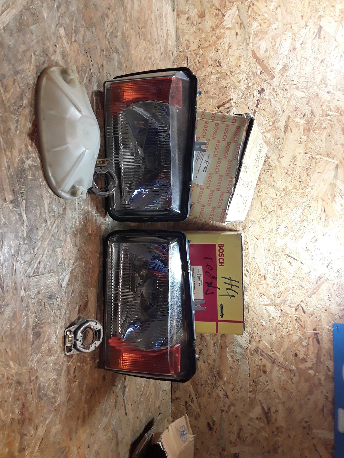 Rekord D Commodore B H4 Scheinwerfersatz links rechts original GM Opel NEU