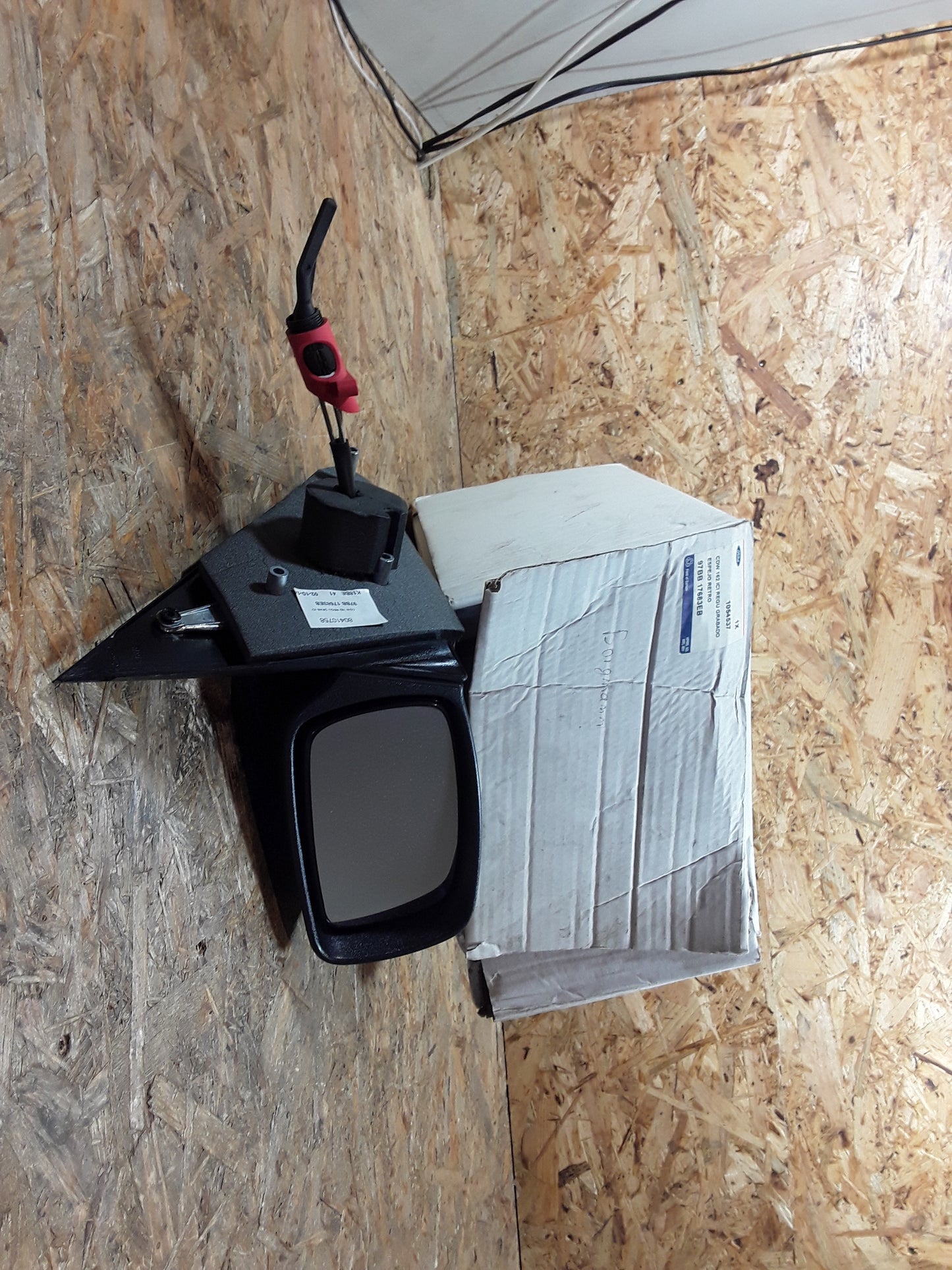 Ford Mondeo 93 1,6i 16V Außenspiegel links original Ford NEU