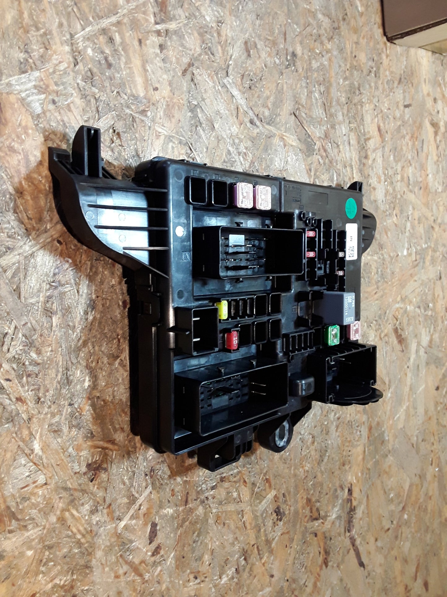 Insignia A Kombi Sicherungskasten Steuergerät original GM Opel NEU