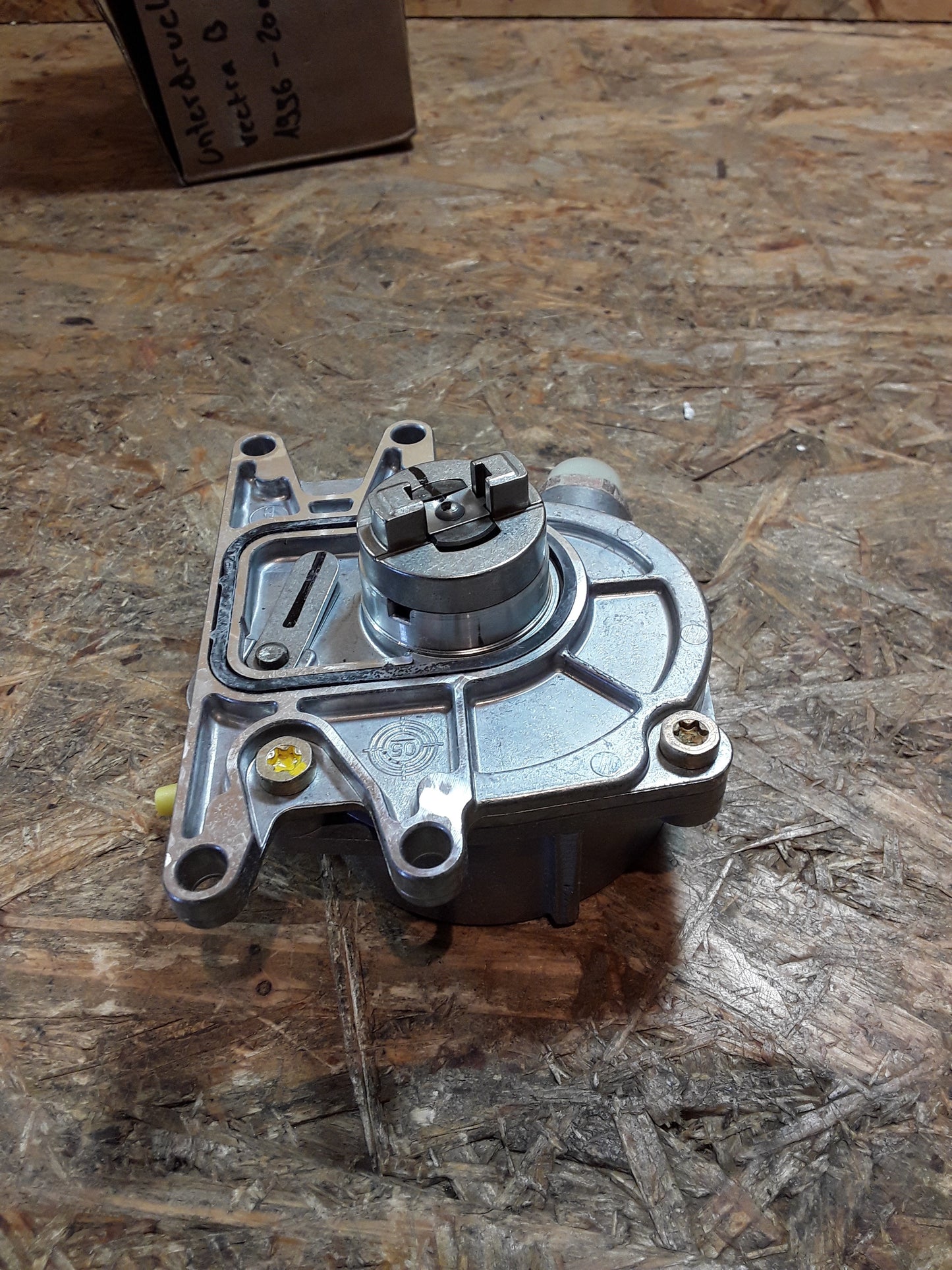 Vectra B 2,0 16V 96-02 Bj Unterdruckpumpe original GM Opel NEU