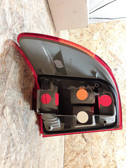 Astra F Rückleuchte hinten rechts original GM Opel NEU