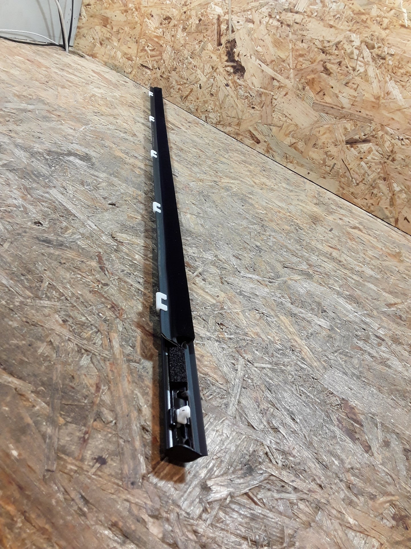 Hyundai Elantra GT 2018-2020 Sedan 5Türer Dichtleiste rechts original Hyundai NEU