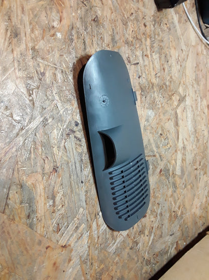 Kadett E Abdeckung Lampen links hinten original GM Opel NEU