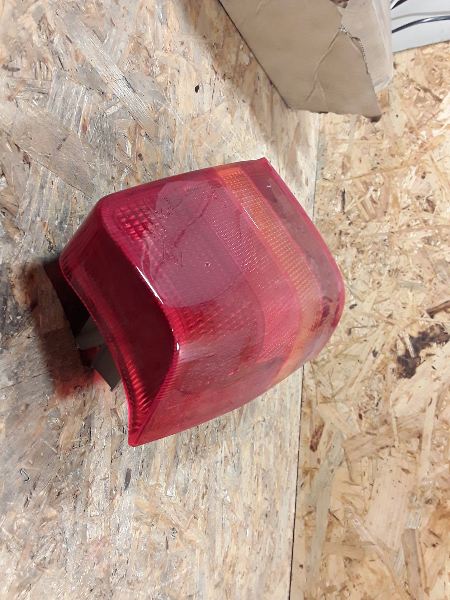 Kadett E Heckleuchte links original GM Opel NEU