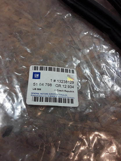 Meriva A Gummiabdichtung Radkasten hinten rechts original GM Opel NEU