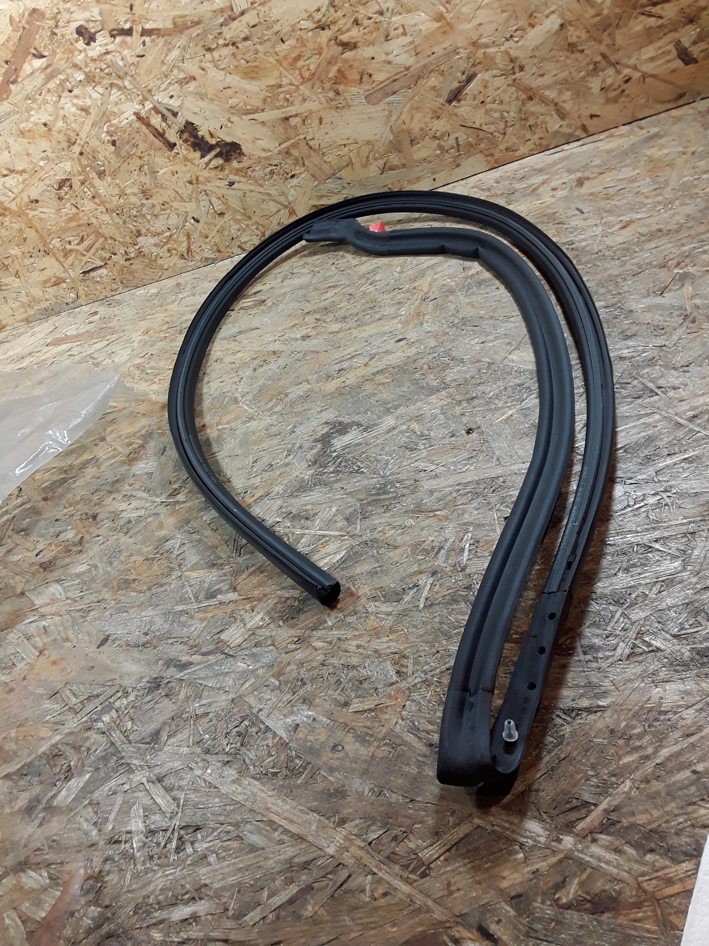 Meriva A Gummiabdichtung Radkasten hinten rechts original GM Opel NEU