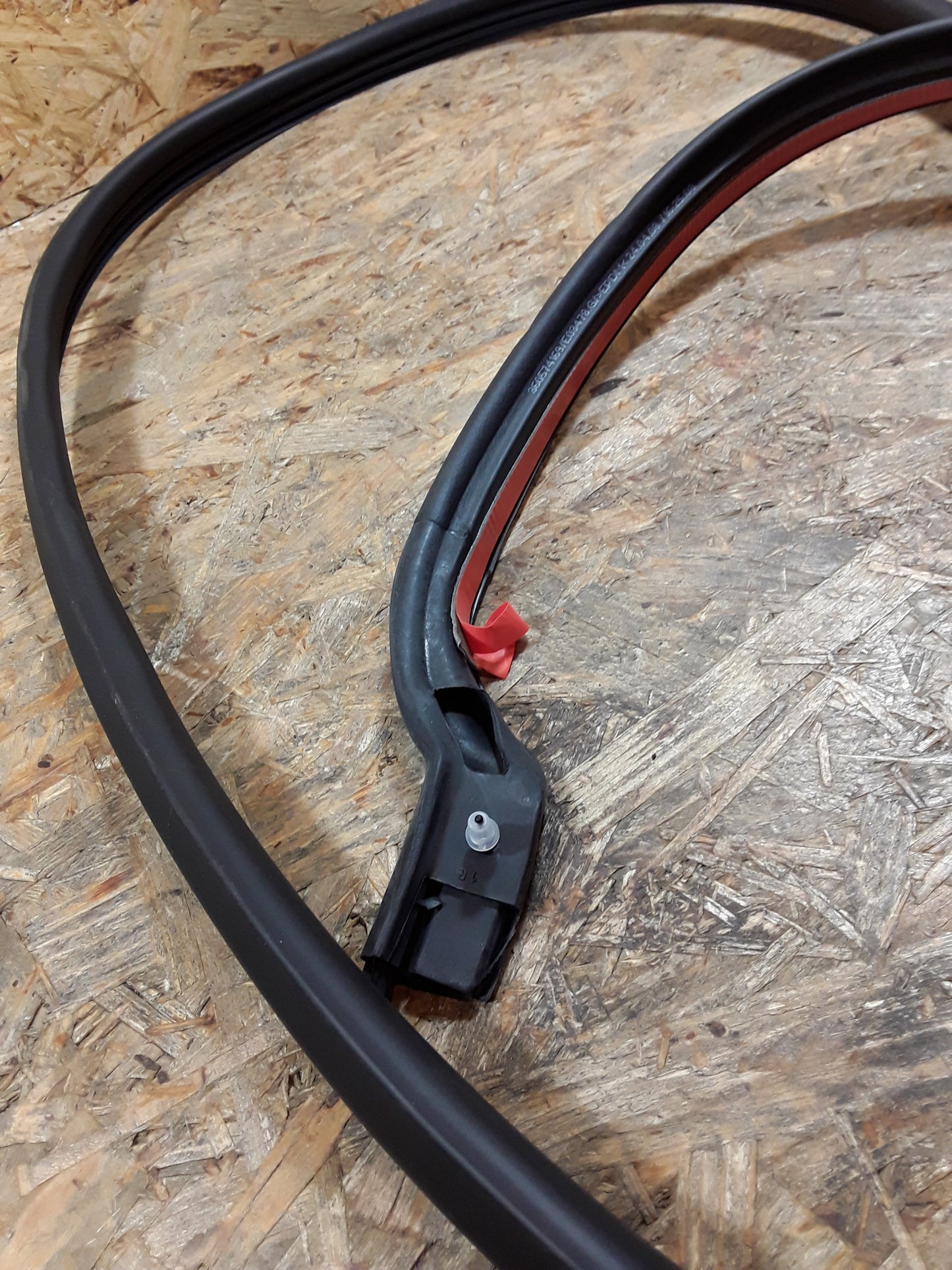 Meriva A Gummiabdichtung Radkasten hinten rechts original GM Opel NEU