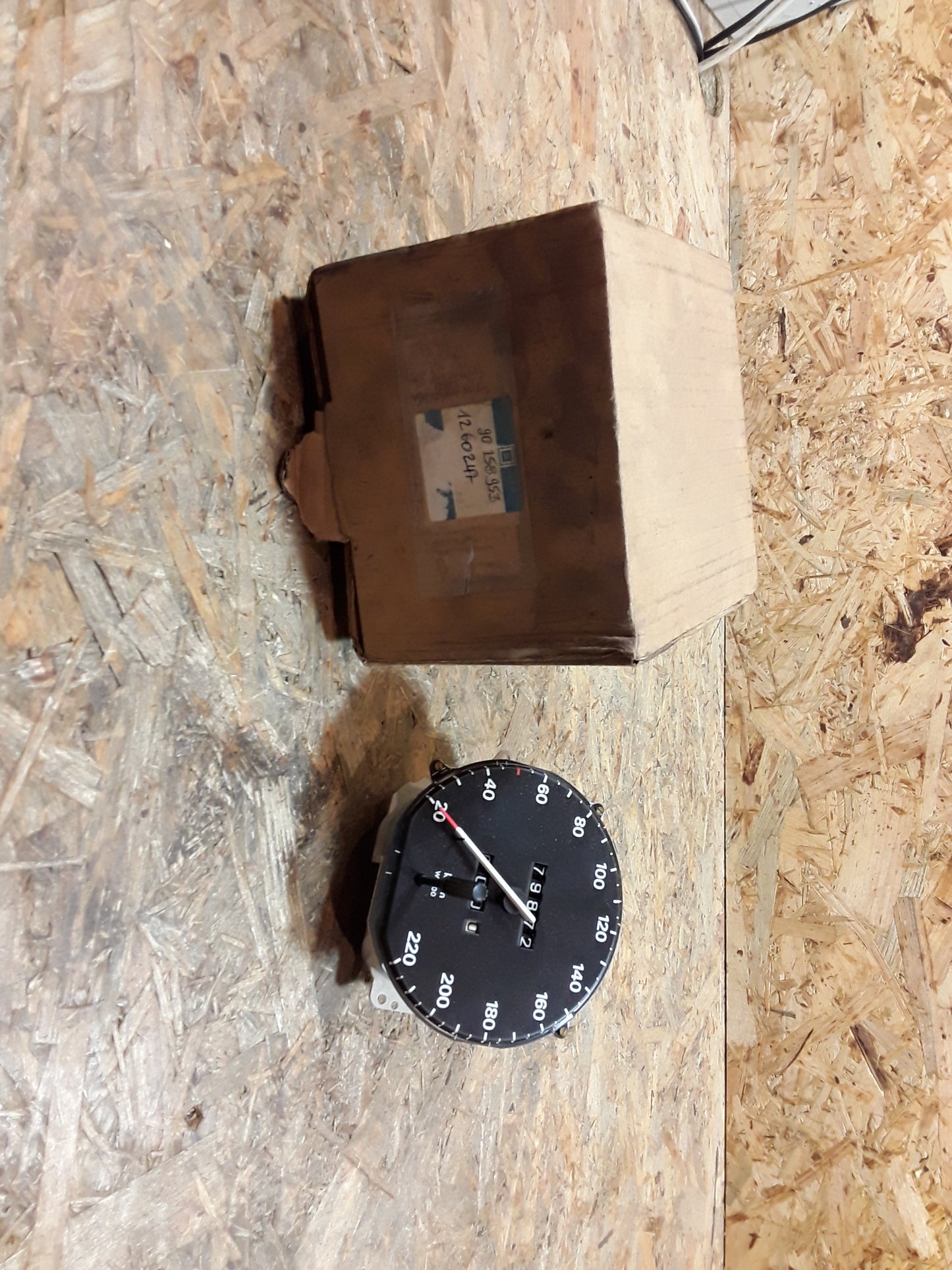Rekord E Senator A Tacho bis 220km/h original GM Opel NEU