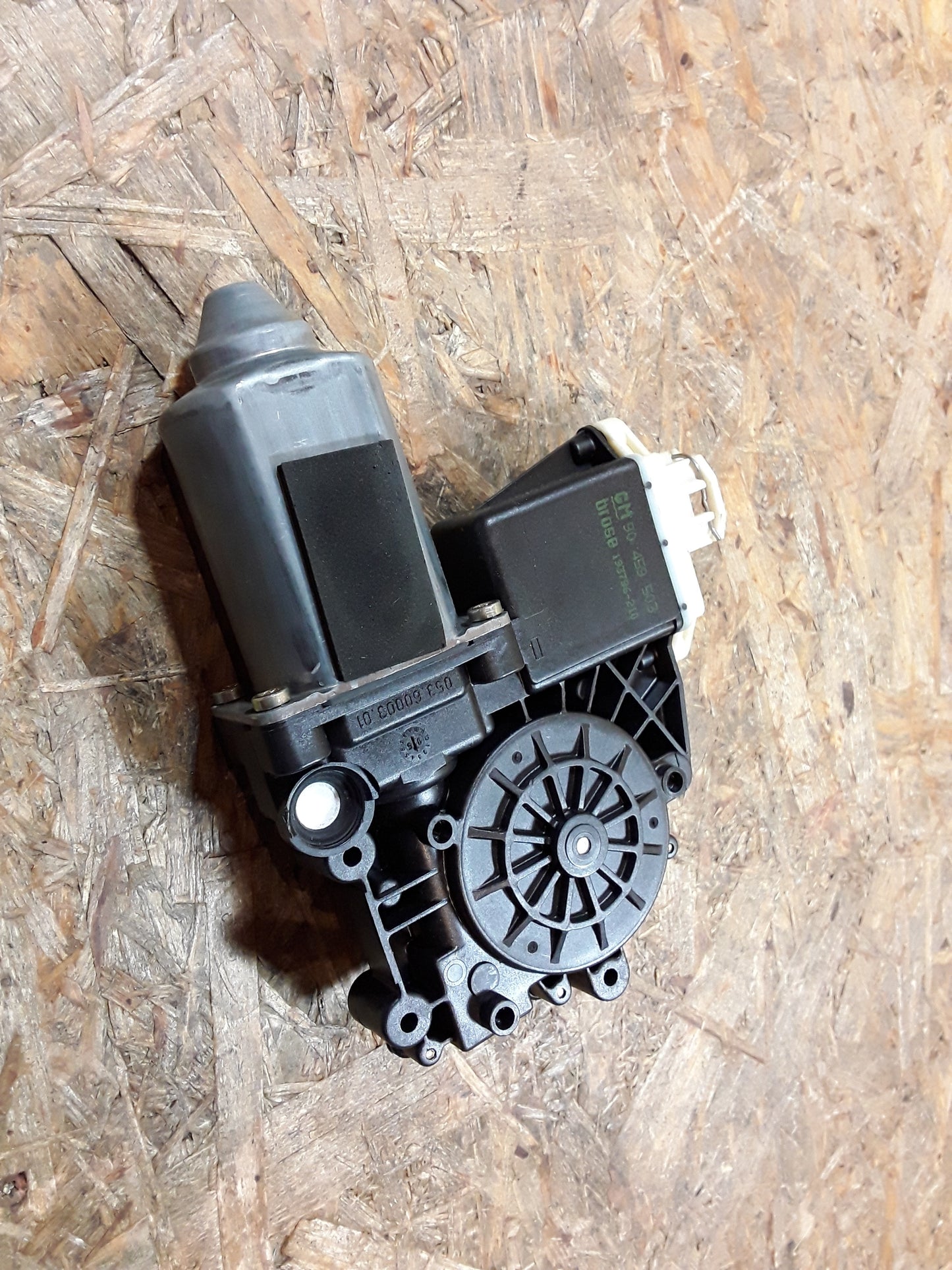 Omega B Fensterhebermotor vorne original GM Opel NEU