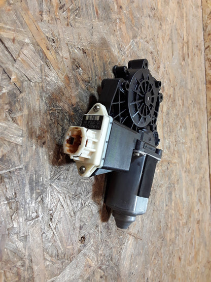 Omega B Fensterhebermotor vorne original GM Opel NEU
