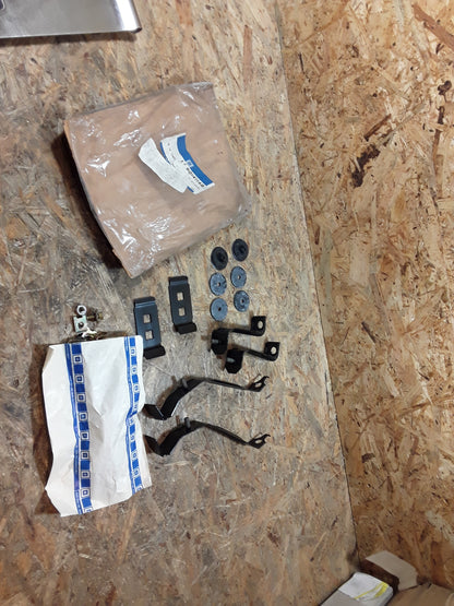 Kadett D Befestigungssatz Stoßfänger hinten original GM Opel NEU