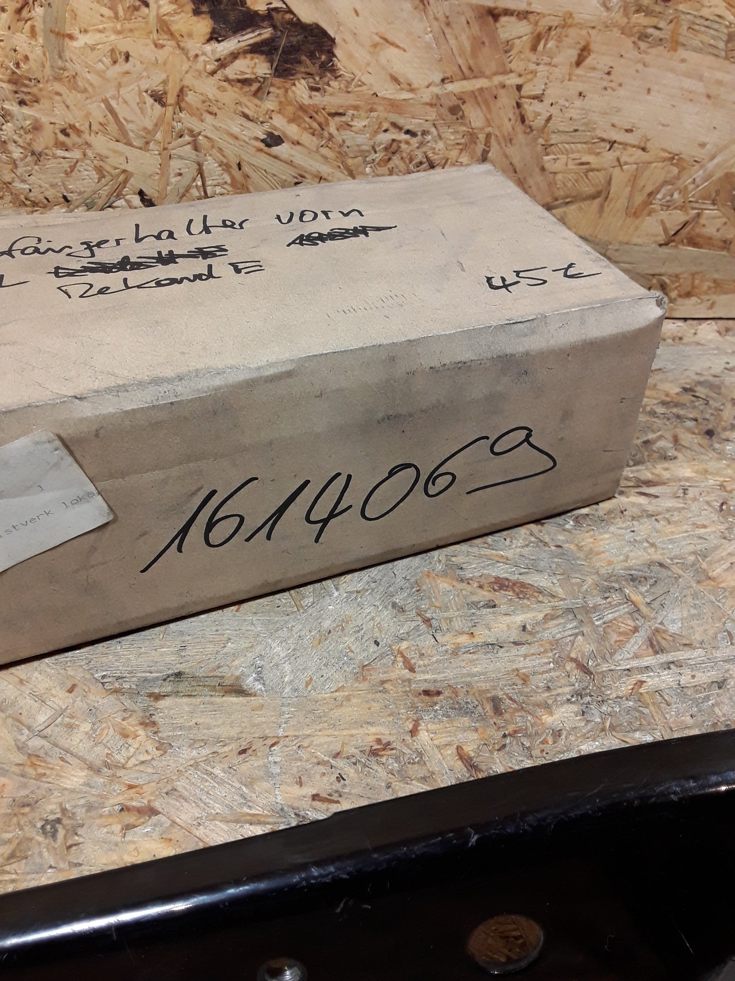 Rekord E Halter Stoßfänger vorne original GM Opel NEU