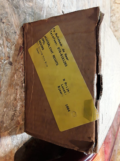 Rekord Rückleuchte rechts original GM Opel NEU