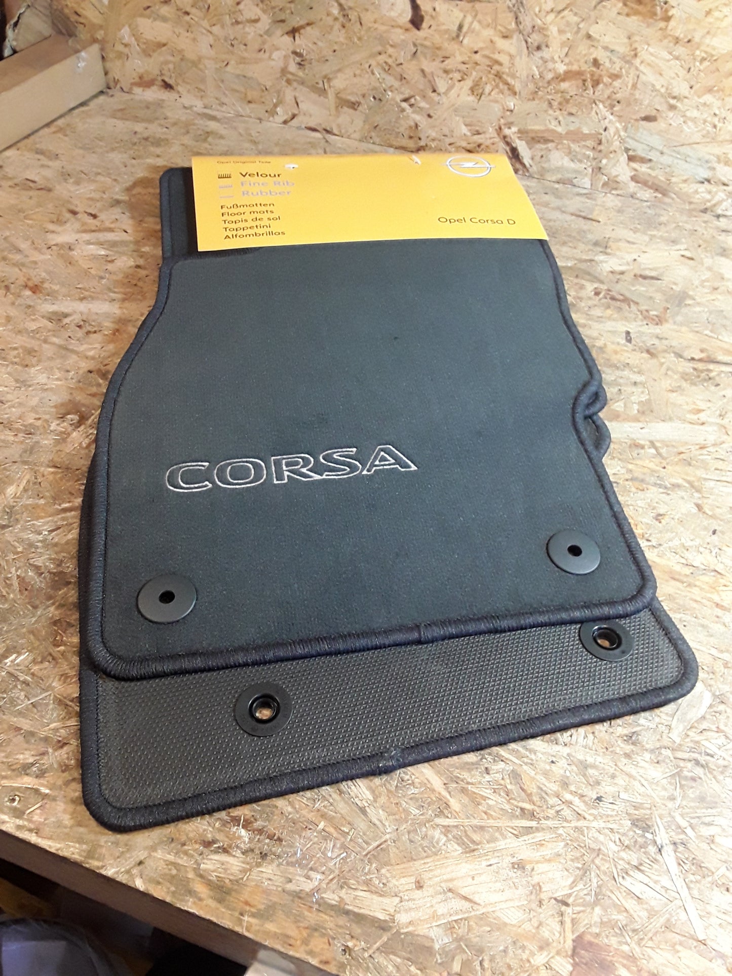 Corsa D Fußmattensatz original GM Opel NEU