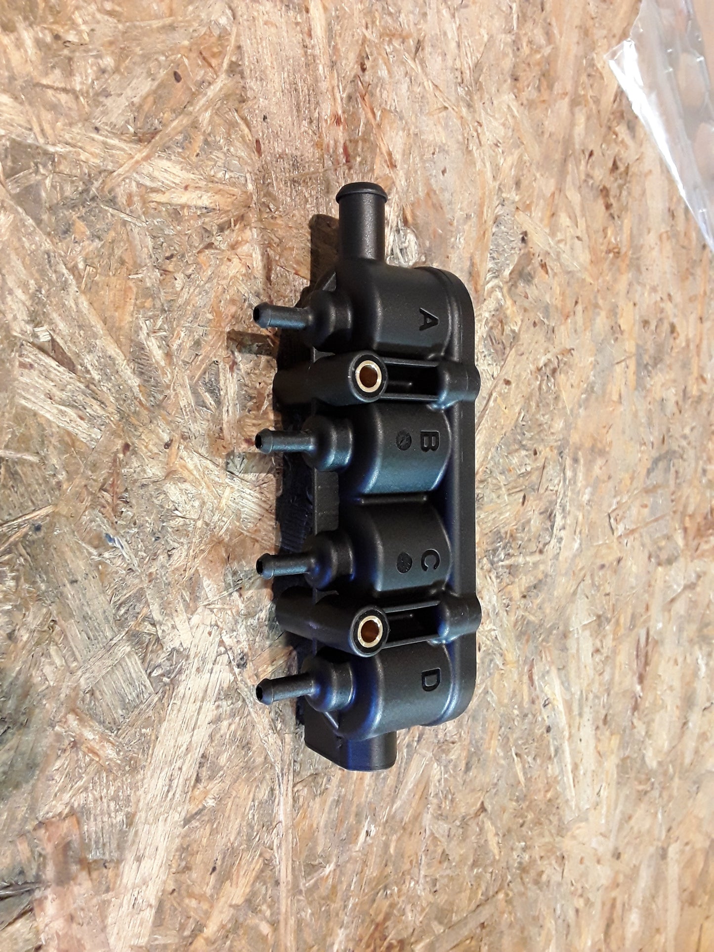 Meriva 1,4 Turbo ecoflex Kraftstoffverteilrohr original GM Opel NEU