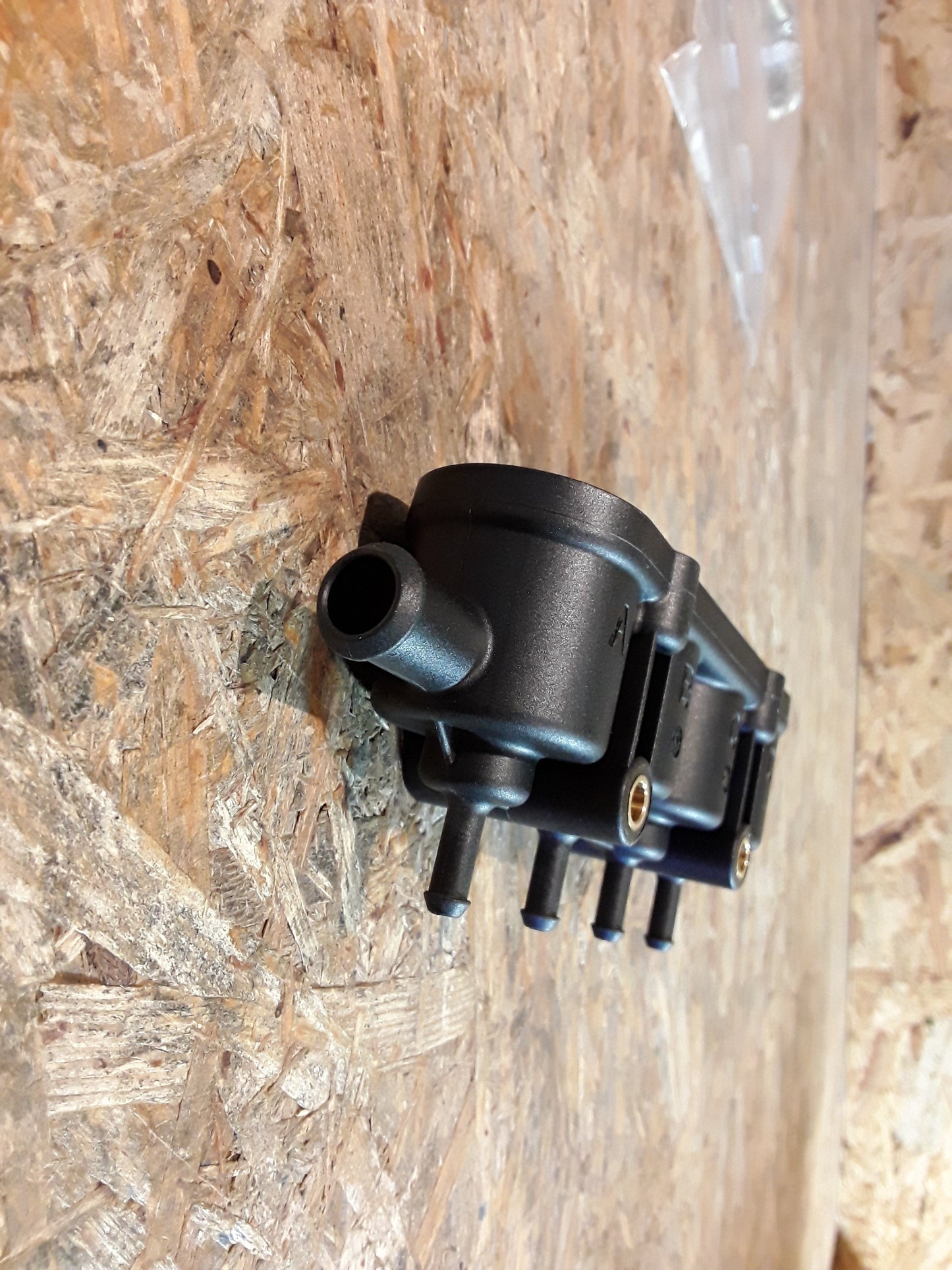 Meriva 1,4 Turbo ecoflex Kraftstoffverteilrohr original GM Opel NEU