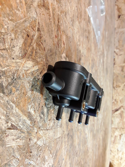 Meriva 1,4 Turbo ecoflex Kraftstoffverteilrohr original GM Opel NEU