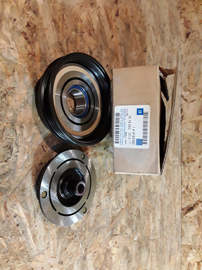 Omega B 2,5TD Kupplungsscheibe Klimakompressor original GM Opel NEU