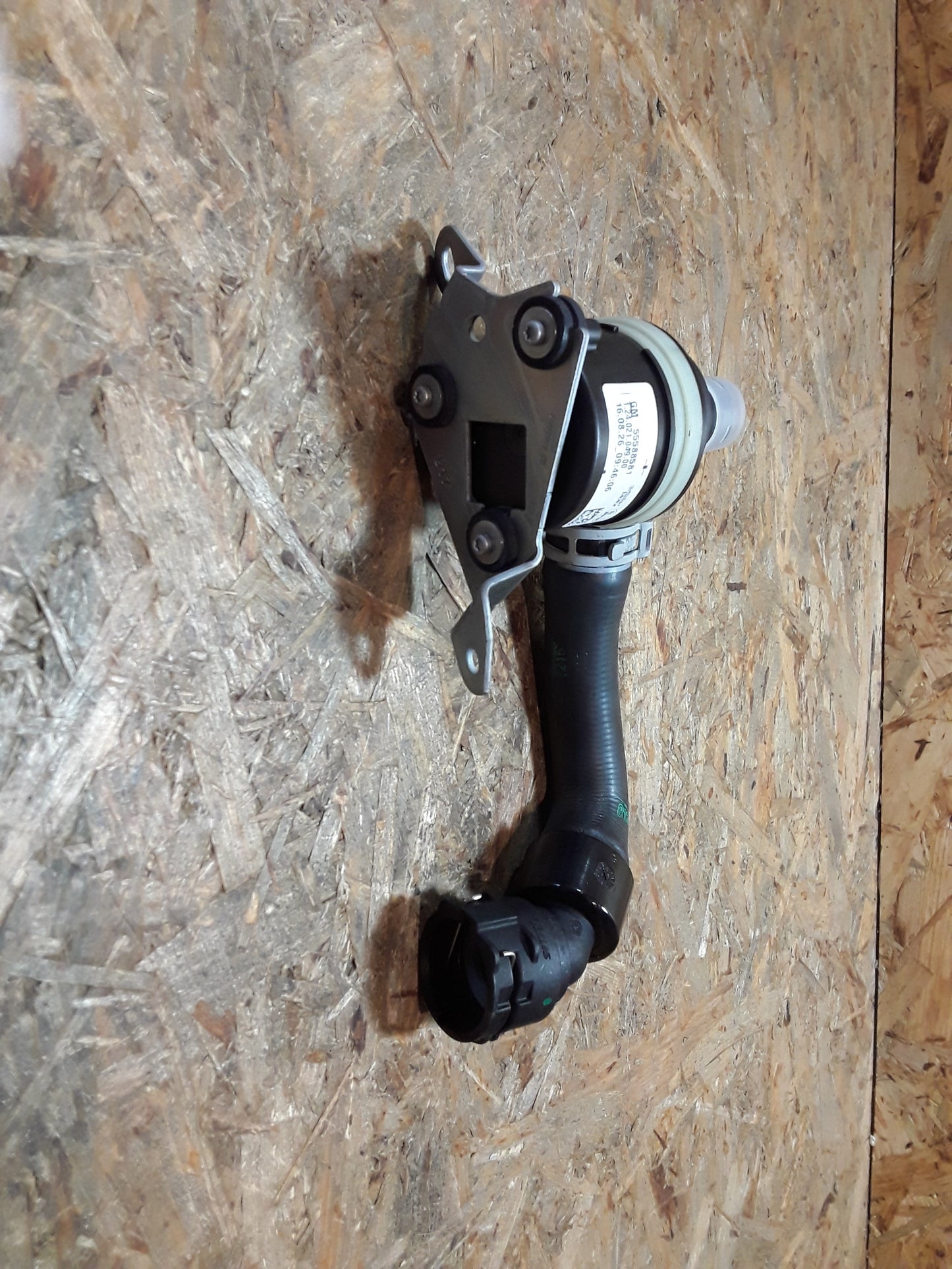 Astra J 1,6 Zusatzwasserpumpe original GM Opel NEU