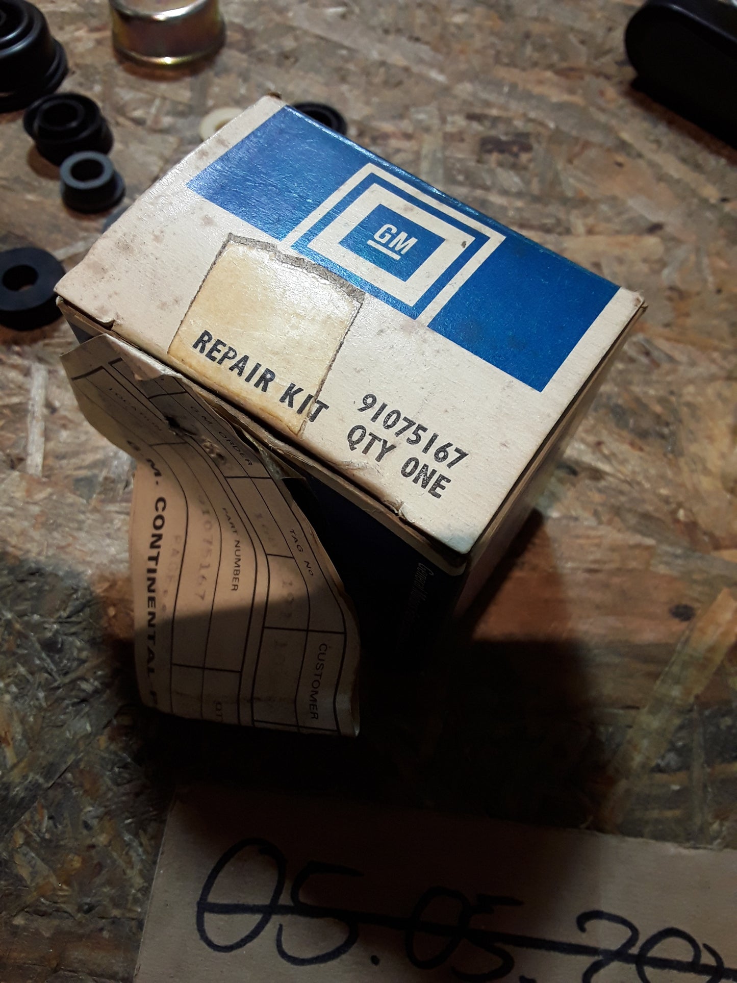 Opel Modell leider unbekannt Reparatursatz Dichtungen Bremse vorne original GM Opel NEU