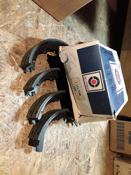 Kadett C Bremsbackensatz 1,6s, 1,9Em 2,0E, 2,0GT/E original AC DELCO NEU