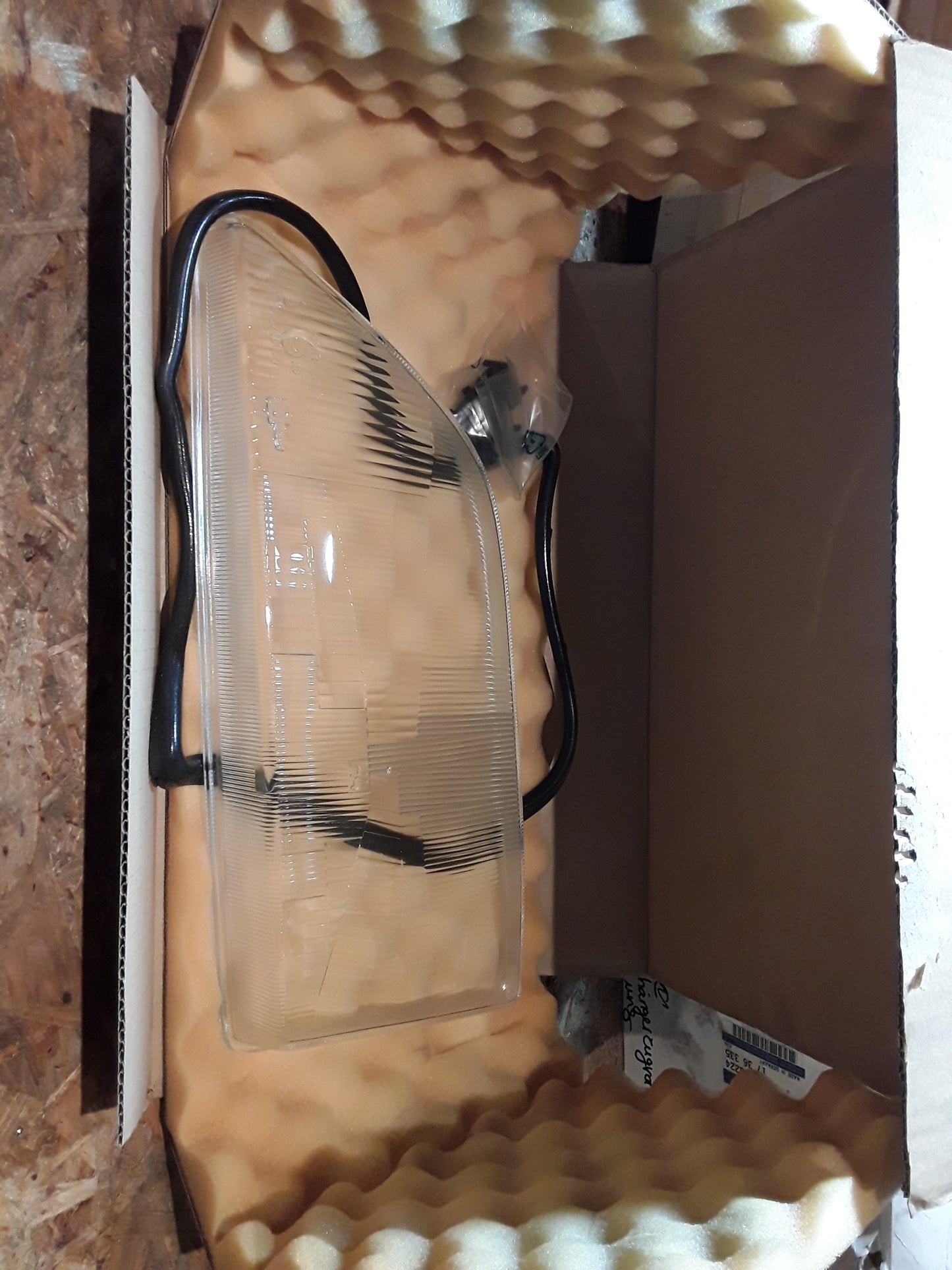 Omega A Streuscheibe links original GM Opel NEU