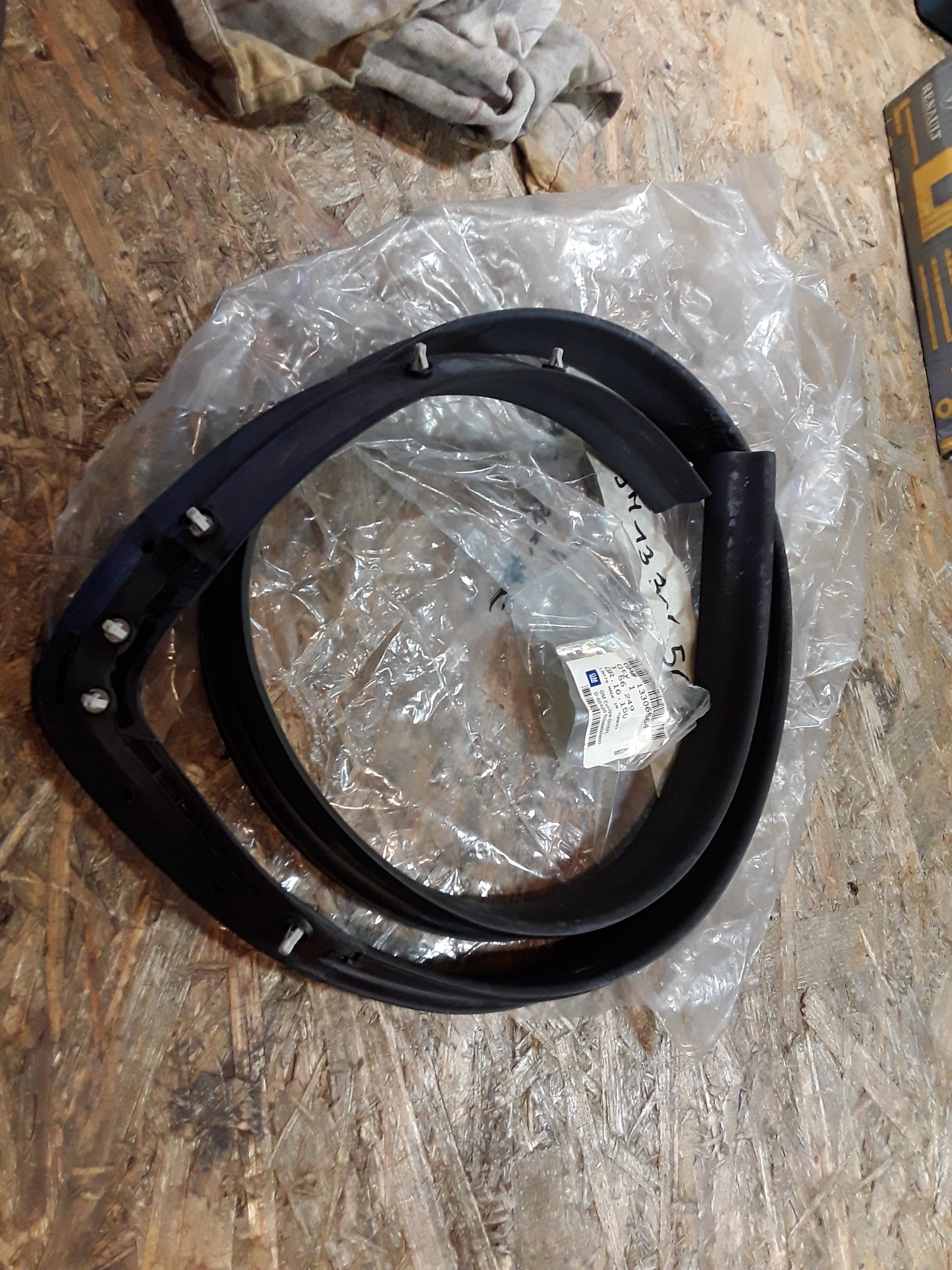 Astra F Fensterdichtung hinten rechts original GM Opel NEU
