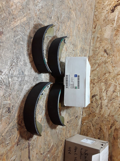 Astra F/G Vectra A Bremsbelagsatz Hinterachse original GM Opel NEU