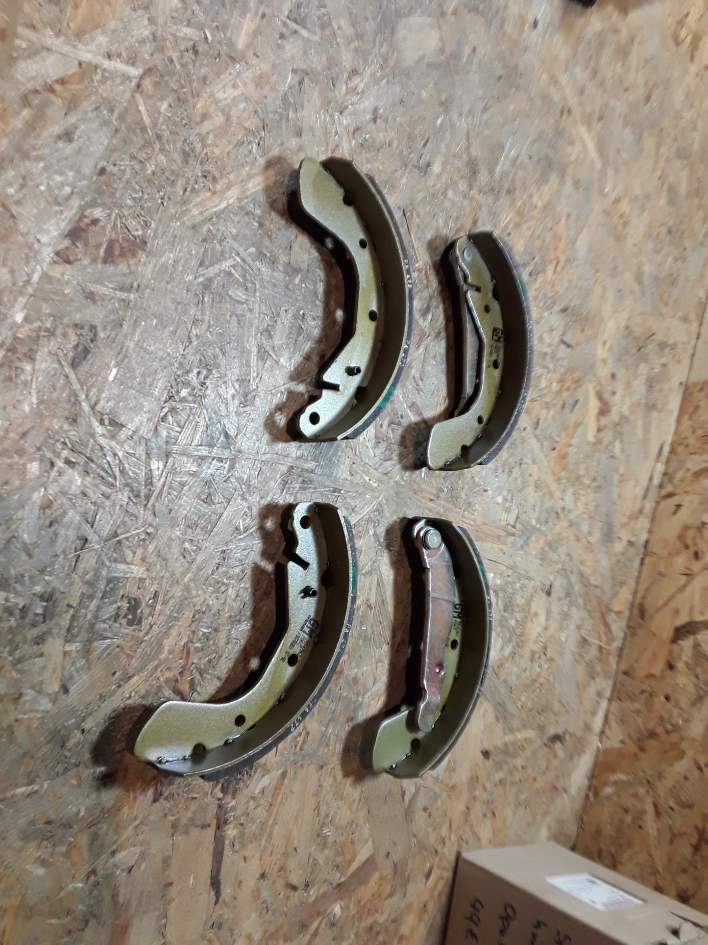 Astra F/G Vectra A Bremsbelagsatz Hinterachse original GM Opel NEU