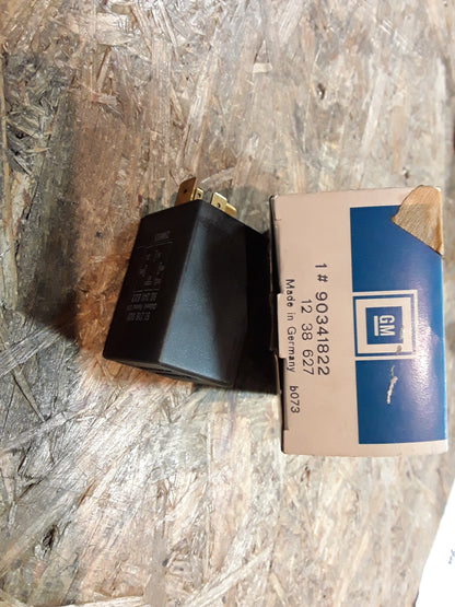 Kadett E 1,6D/DA 1,7D/DA Rekord E Omega A Glühzeitrelais original GM Opel NEU