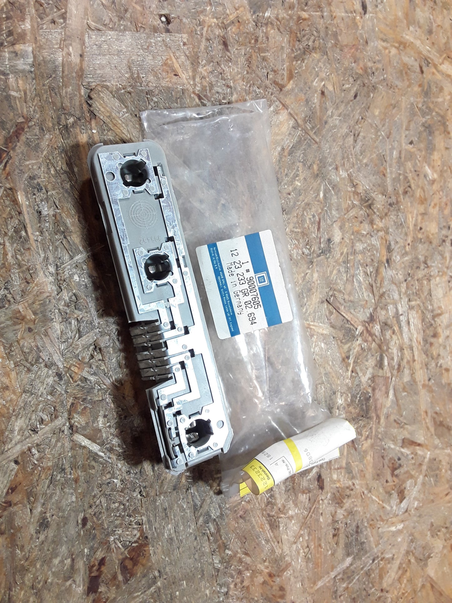 Kadett E Lampenträger Rückleuchte original GM Opel NEU