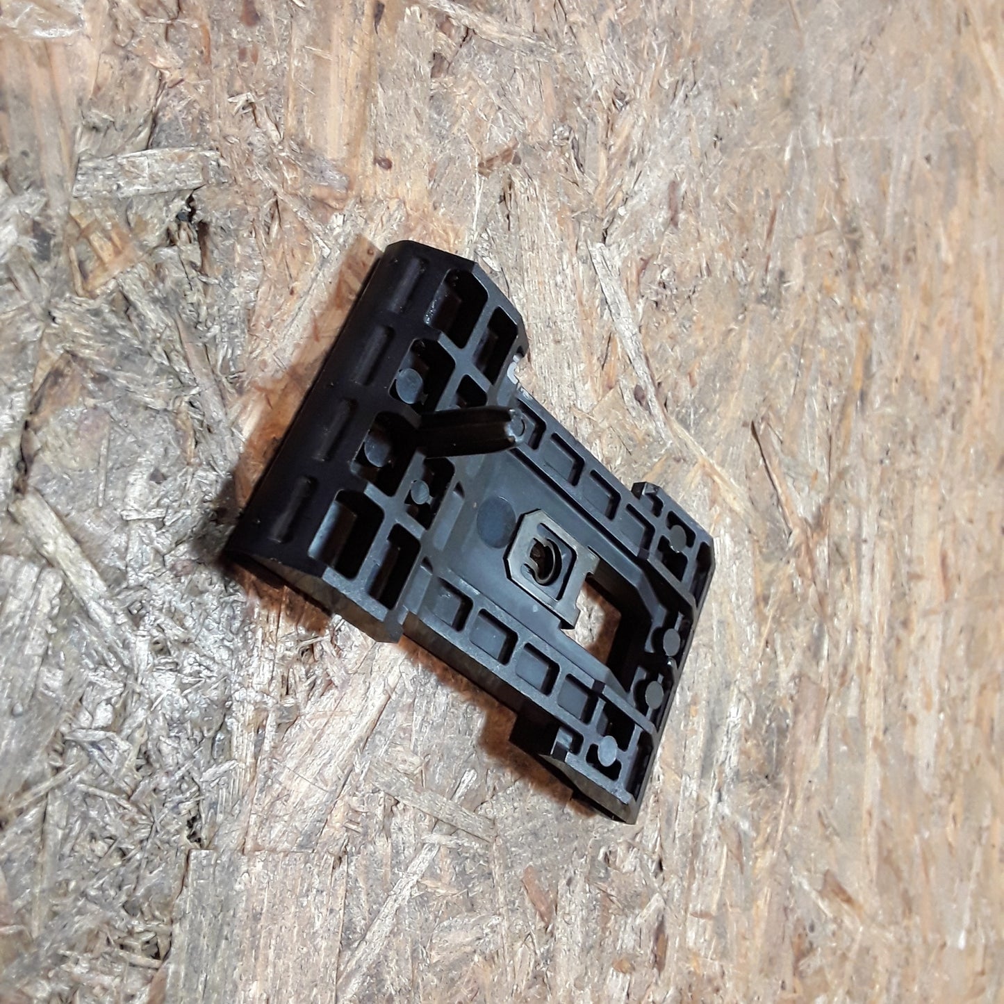 Rekord E Halter Stoßstange hinten rechts original GM Opel NEU