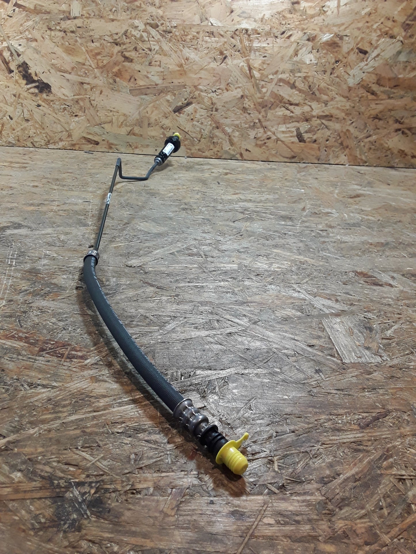Astra K 1,6CDTi Schlauch an Kupplungsnehmerzylinder original GM Opel NEU