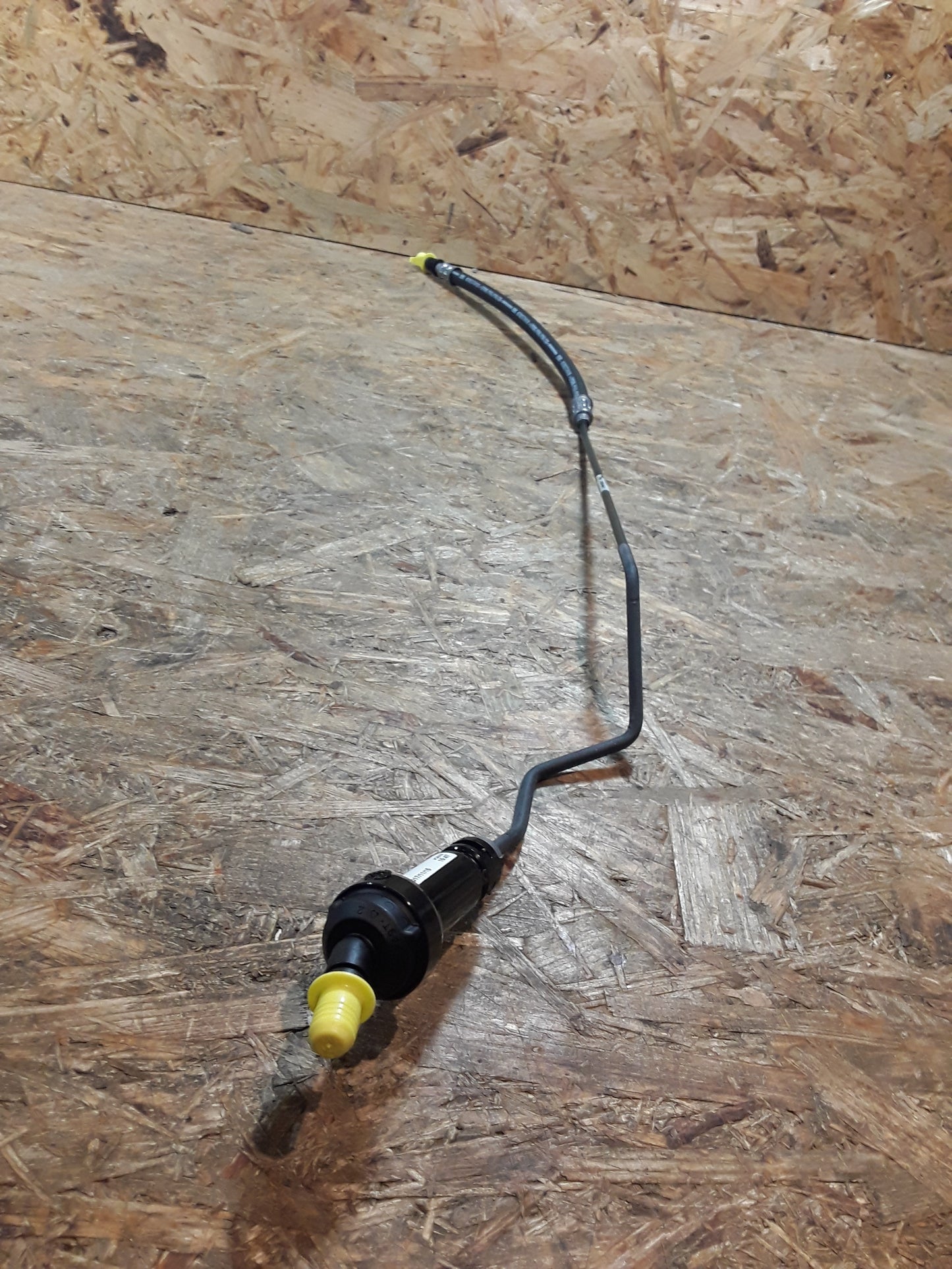 Astra K 1,6CDTi Schlauch an Kupplungsnehmerzylinder original GM Opel NEU