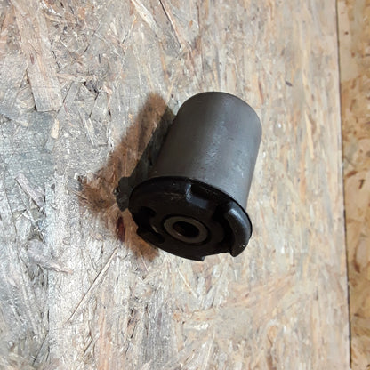 Modell leider unbekannt Achskörper Lagerung hinten original GM Opel NEU