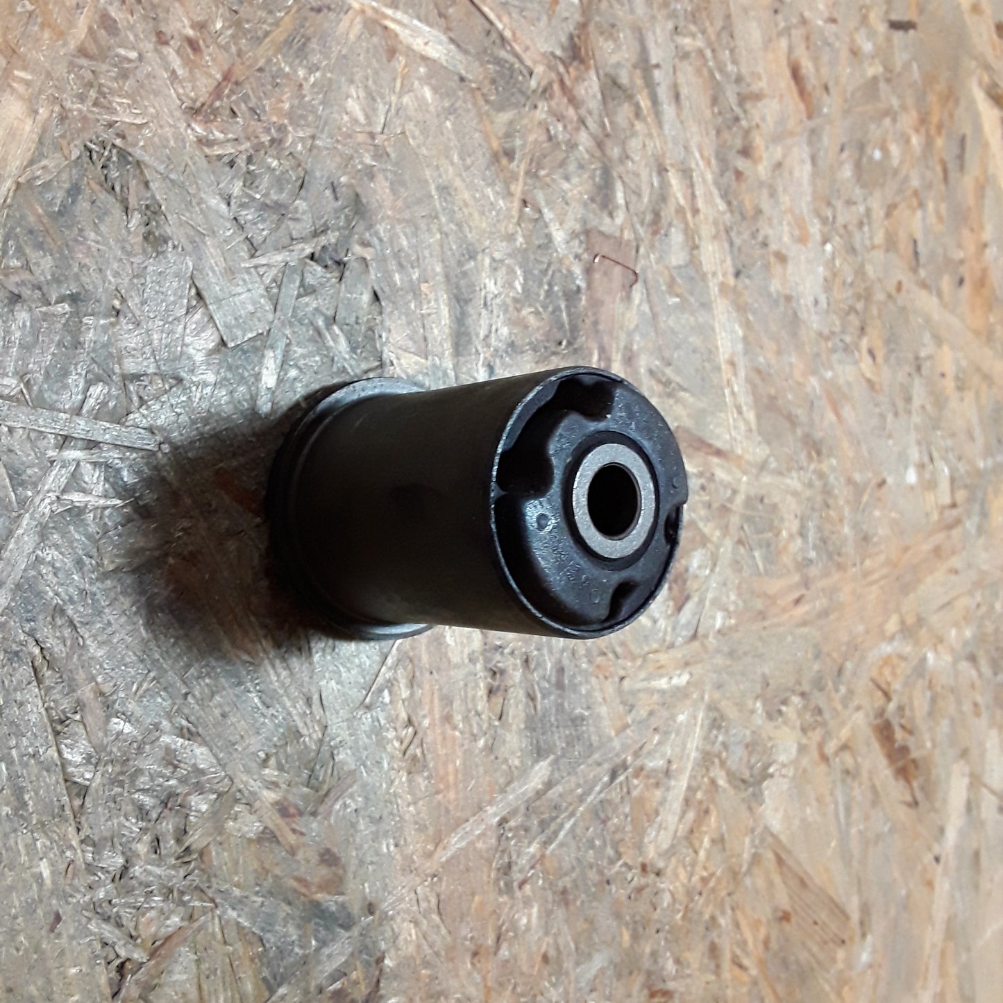 Modell leider unbekannt Achskörper Lagerung hinten original GM Opel NEU