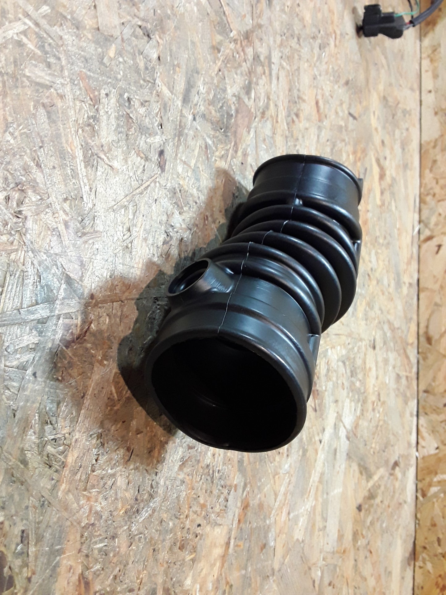 Corsa B 93-01 Combo Tigra Ansaugschlauch original GM Opel NEU