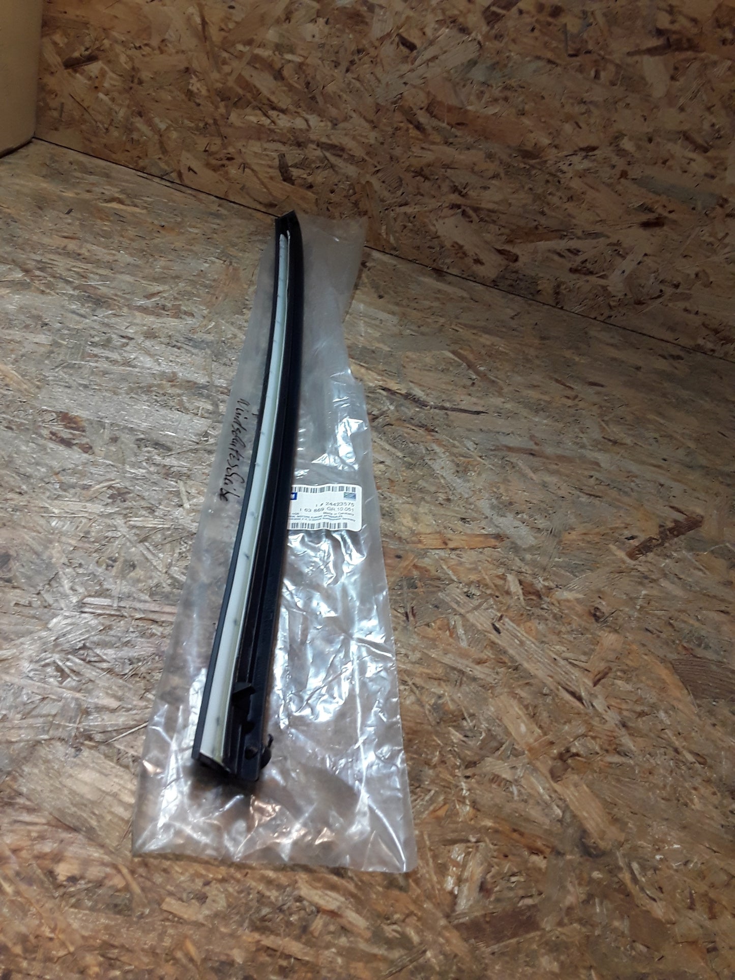 Vectra B Zierleiste links Windschutzscheibe original GM Opel NEU