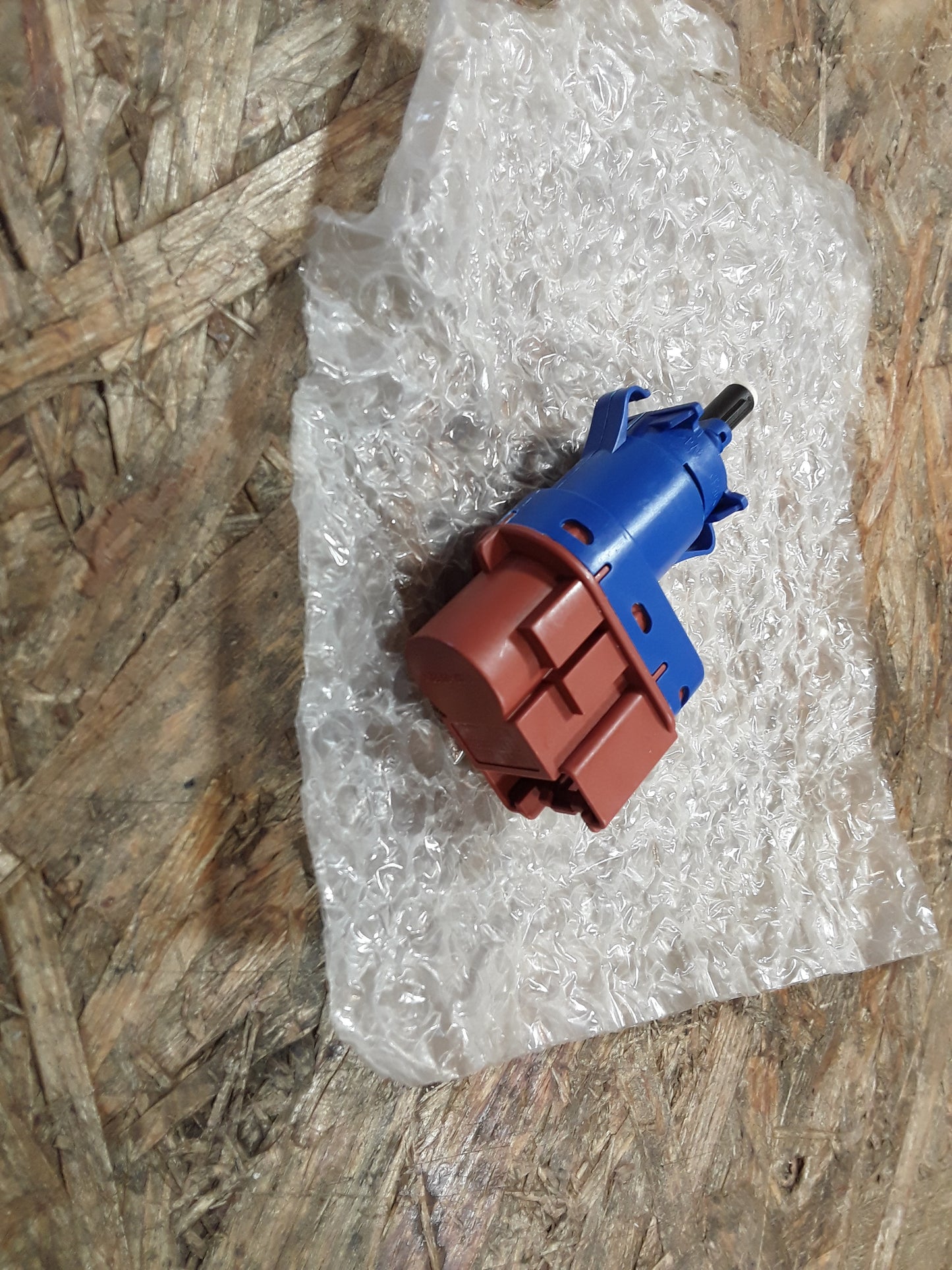 Combo Bremslichtschalter original GM Opel NEU