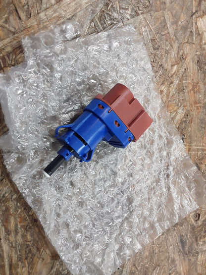 Combo Bremslichtschalter original GM Opel NEU