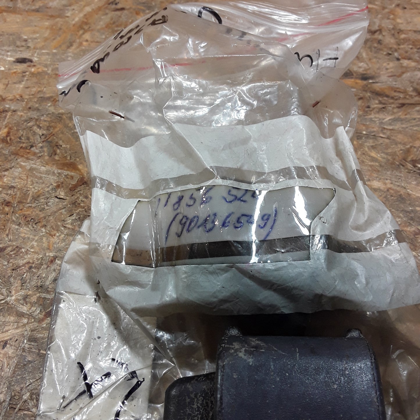 Ascona C Auspuffsgummi 1,8l original GM Opel NEU