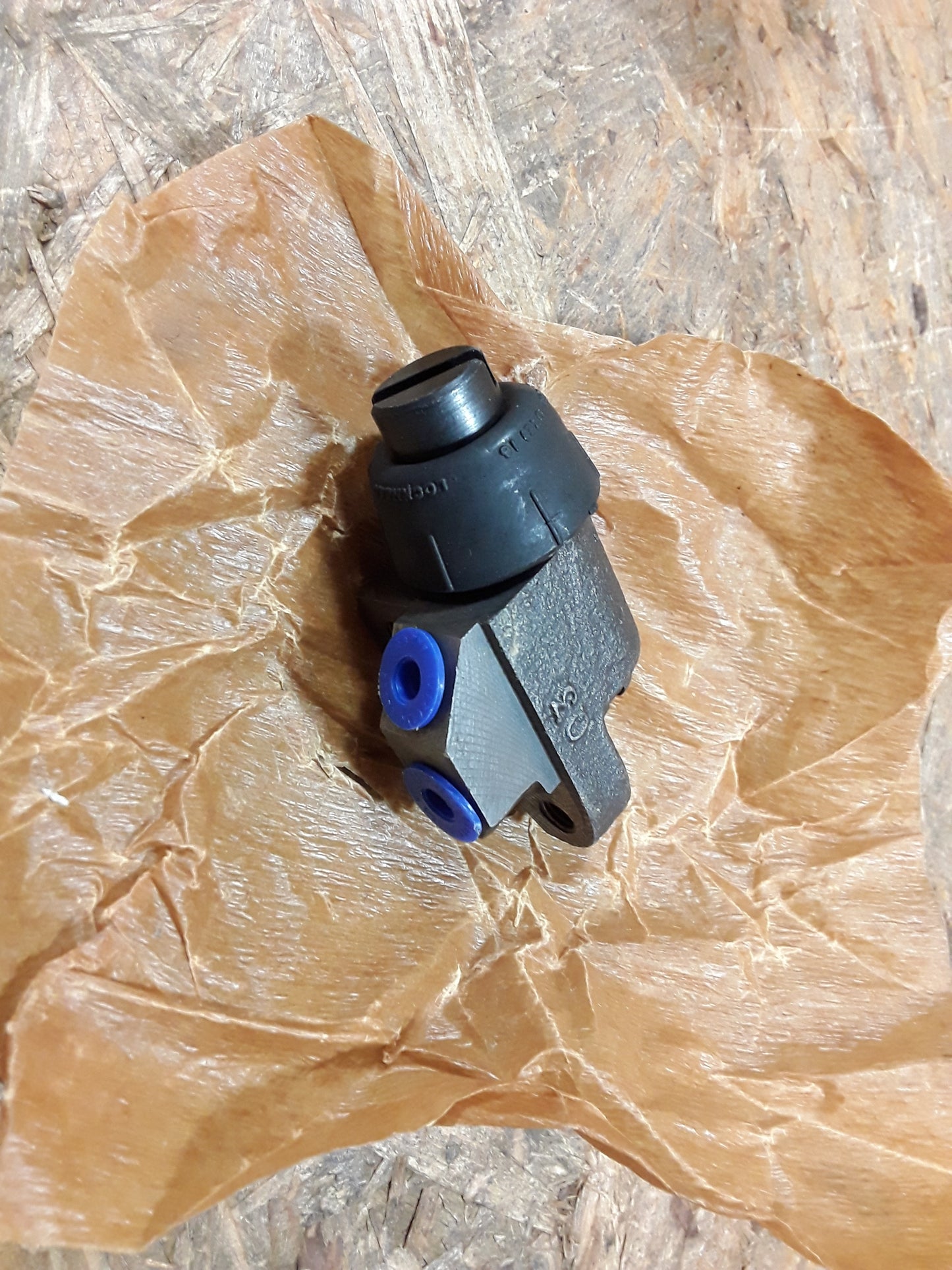 Ford Transit Radbremszylinder vorne links 1,7l  71-78 original GM Opel NEU