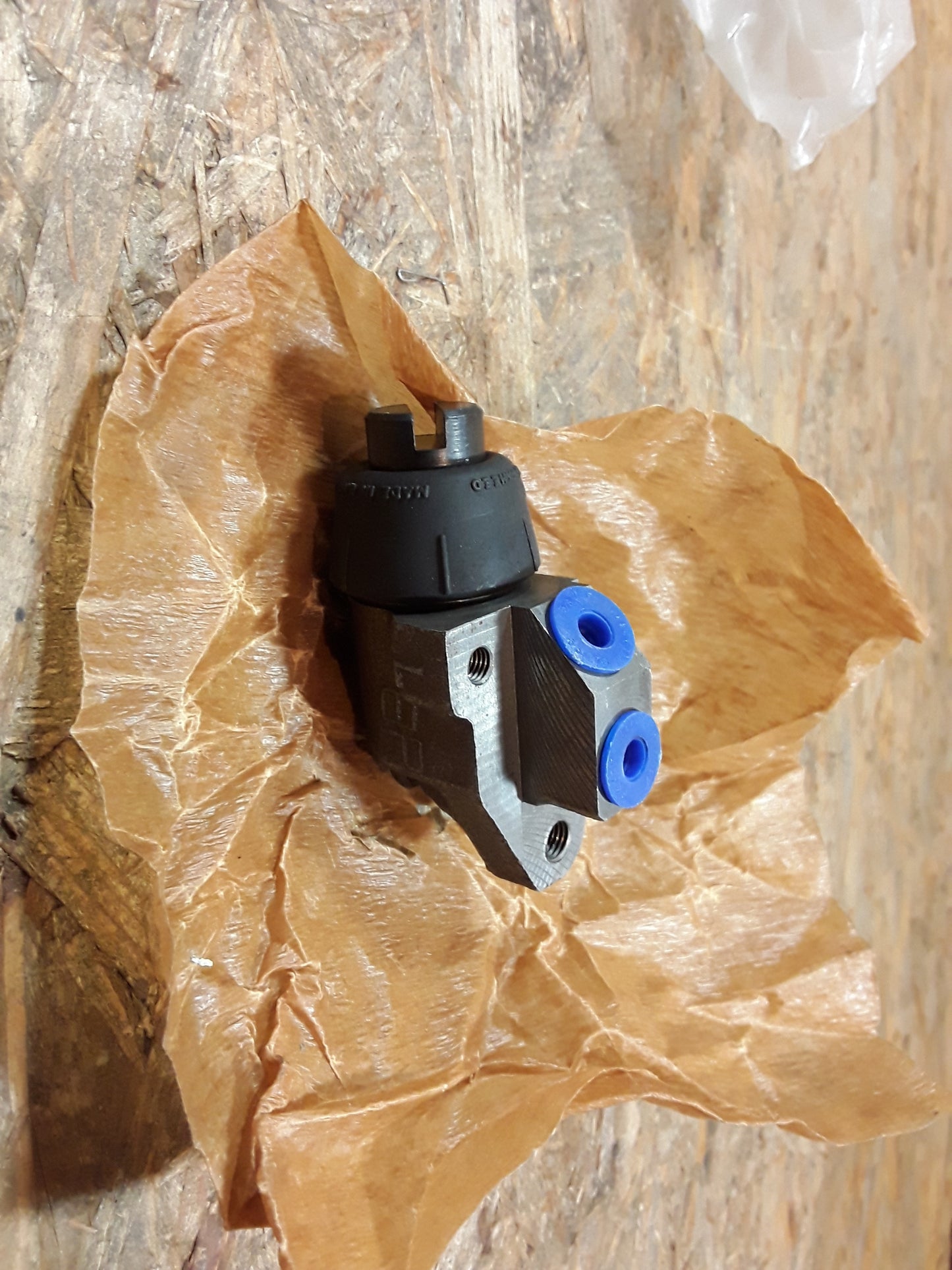 Ford Transit Radbremszylinder vorne links 1,7l  71-78 original GM Opel NEU